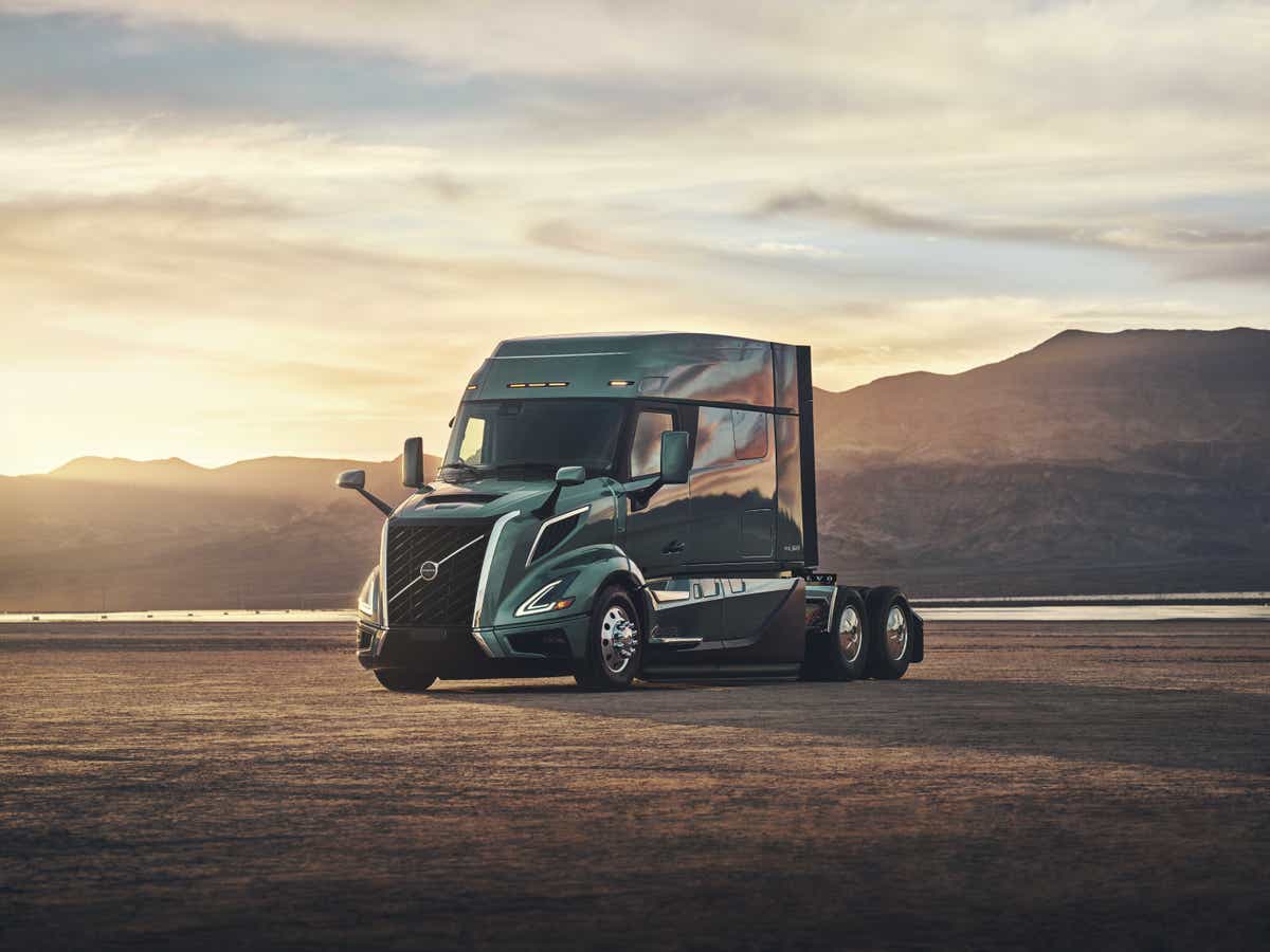 VOLVO
