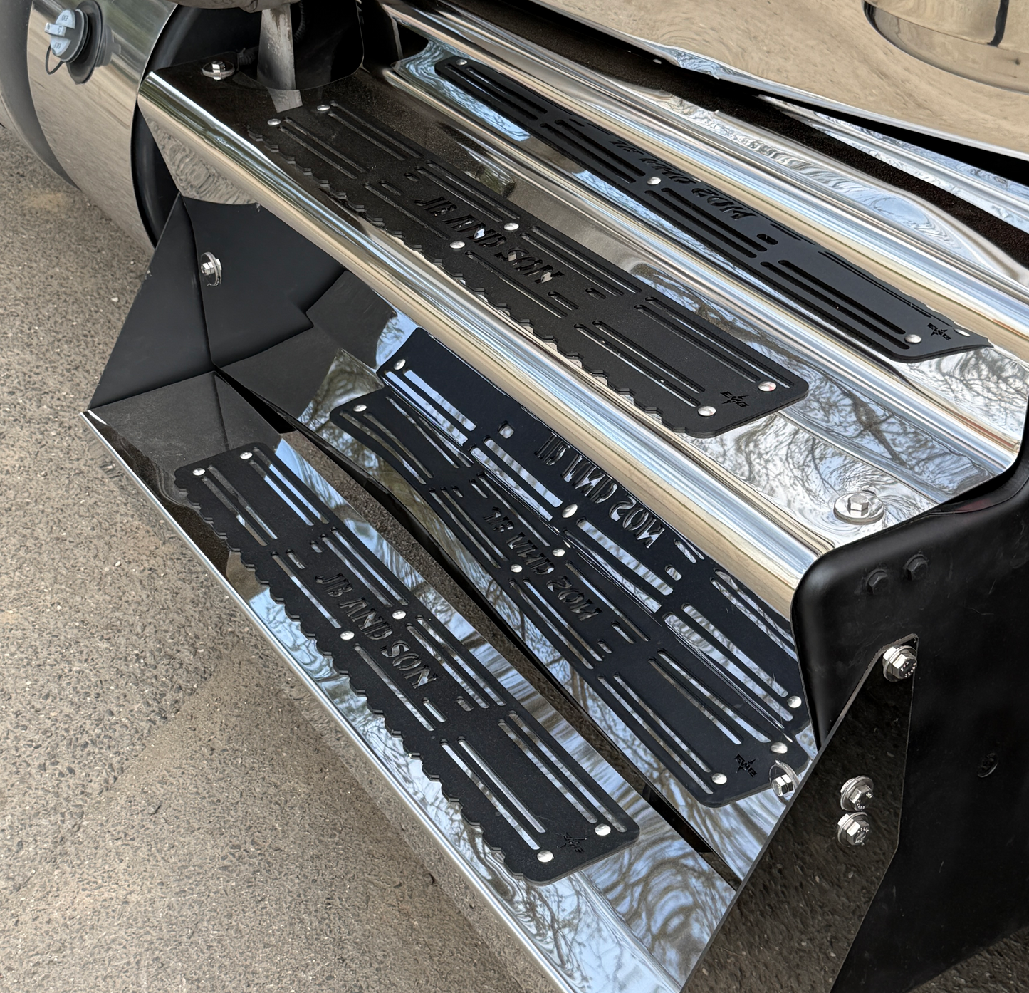 KW-2-331 Battery box Step Plate Mirror